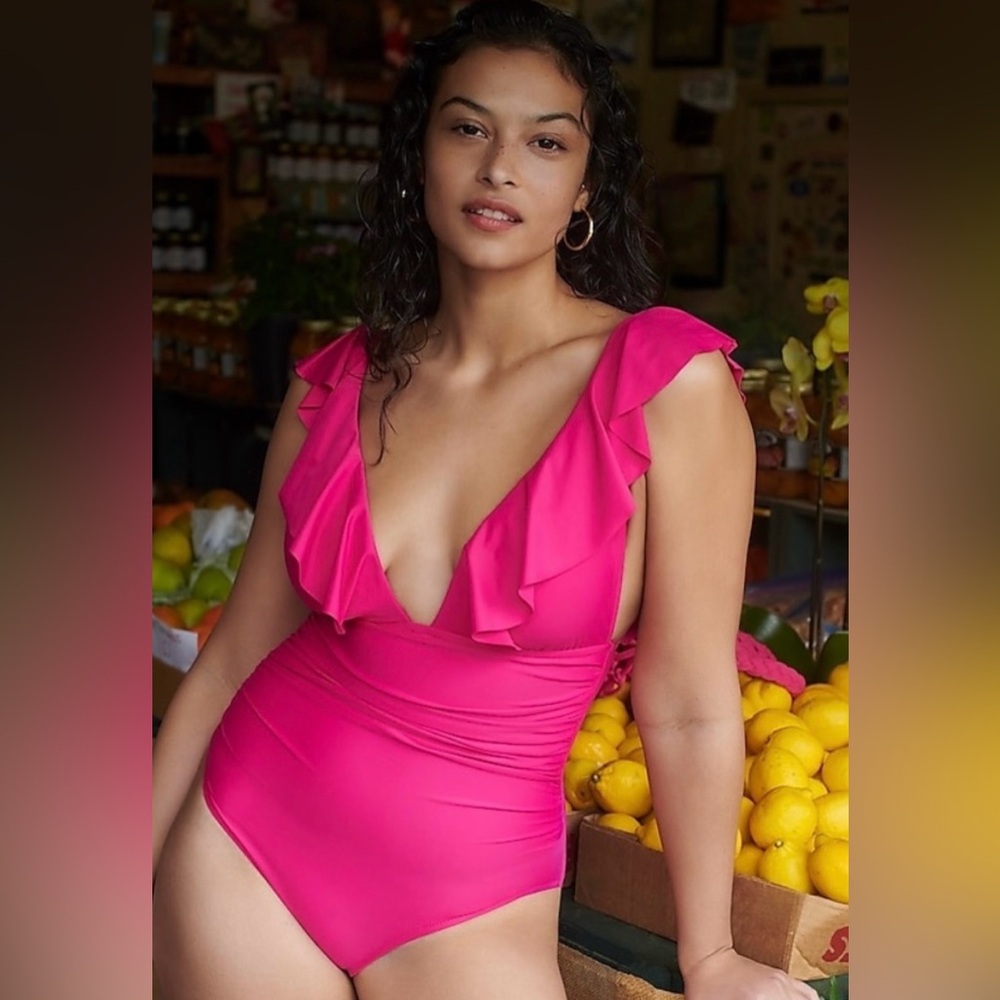 NWT J Crew Ruched ruffle one-piece swimsuit Radiant Fuchsia Pink Deep V Beach